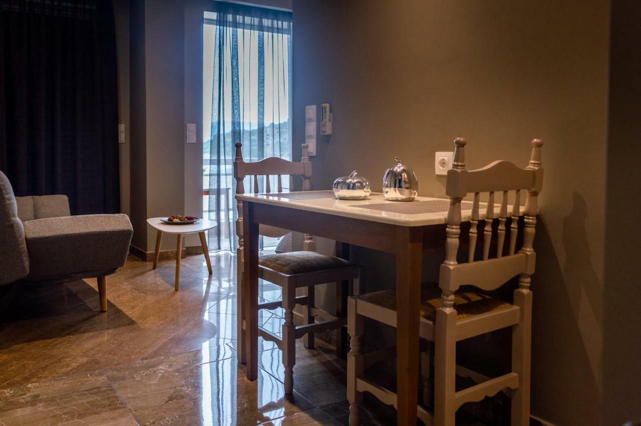 Maltezos Rooms Méthana Exteriér fotografie